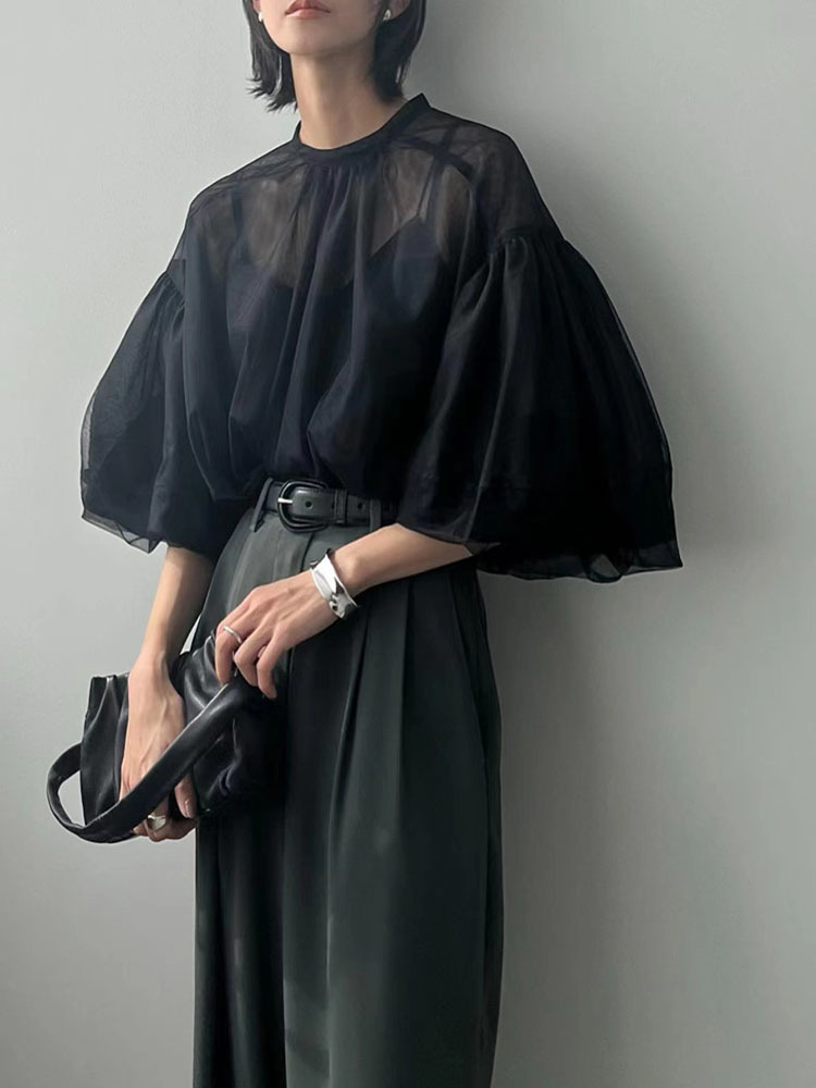 Wrap Blouse Chiffon - 女性のレトロなトレンディなオーガンザのシャツと小さなサスペンダートップ、ルーズランタンスリーブ、シースルーのセット、2個