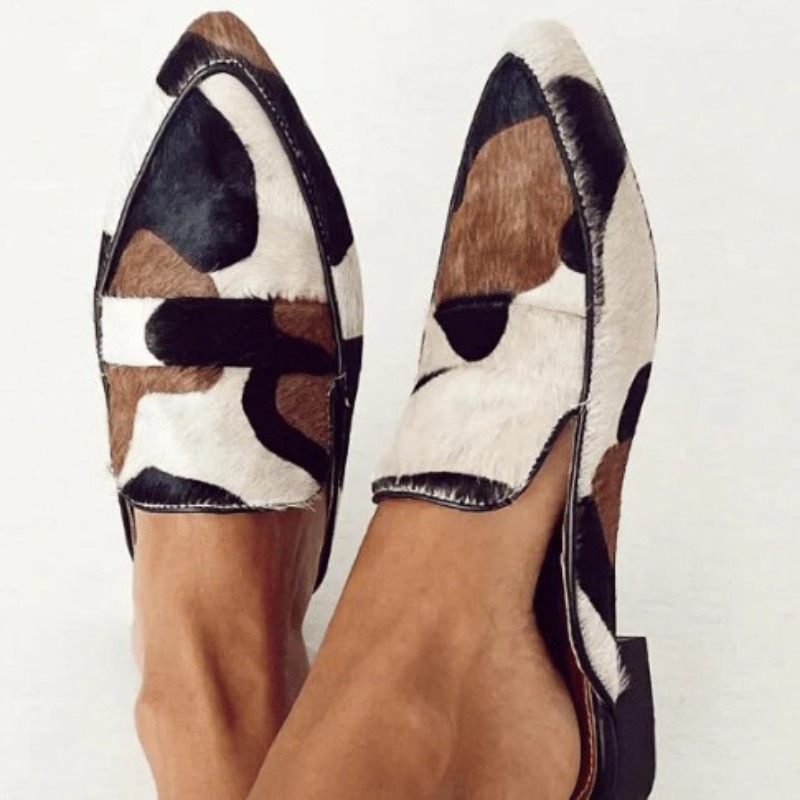Women'S Fashion Footwear - 英国風2026年春秋新作おしゃれなポインテッドトゥ34-43浅履き牛柄カジュアルレディースシューズ