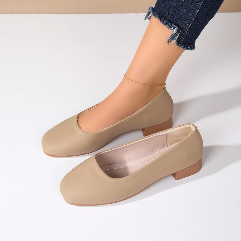 ソフトレザー ラウンドトゥ スリッポンシューズ 2026年春 - Women'S Fashion Footwear のレビューと価格