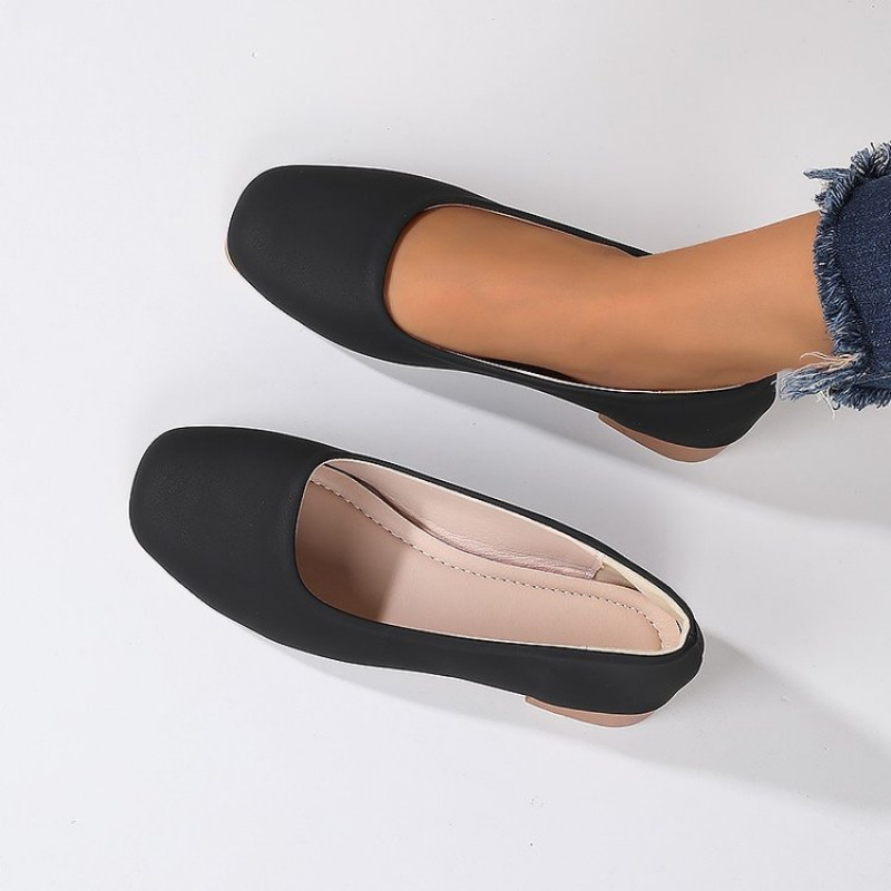 ソフトレザー ラウンドトゥ スリッポンシューズ 2026年春 - Women'S Fashion Footwear のレビューと価格