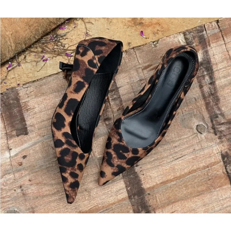 2024 女性のセクシーなハイヒールバーガンディヌードパンプ - Women'S Fashion Footwear のレビューと価格