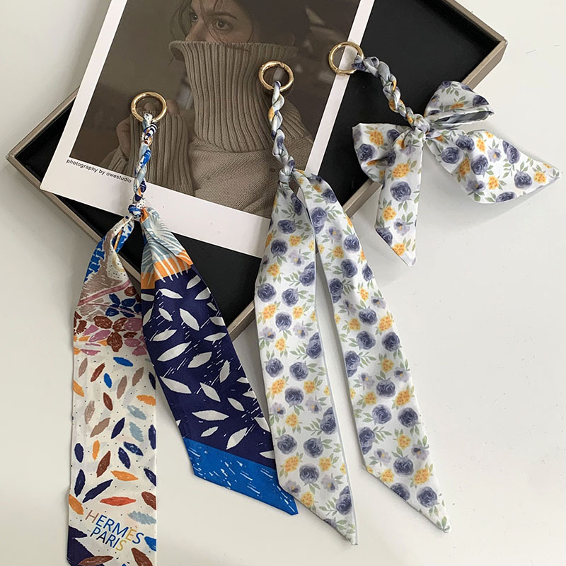 新しいカラーの手編みシルクスカーフボウペンダント、女性用、か - Women'S Ysl Fashion のレビューと価格