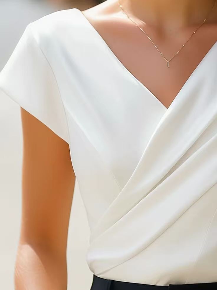 夏のレディースブラウス、無地の白いラッフルブラウス、キャップ - Wrap Blouse Chiffon のレビューと価格